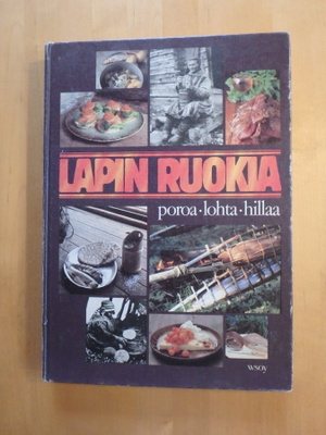 Lapin ruokia -poroa, lohta, hillaa