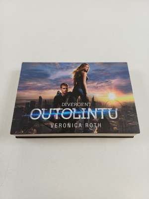 Veronica Roth : Outolintu (Miki-kirja)