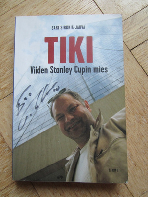 Esa Tikkanen kirja signeerattu viiden stanley cupin mies