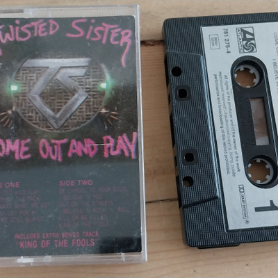 Twisted sister - come out and play
