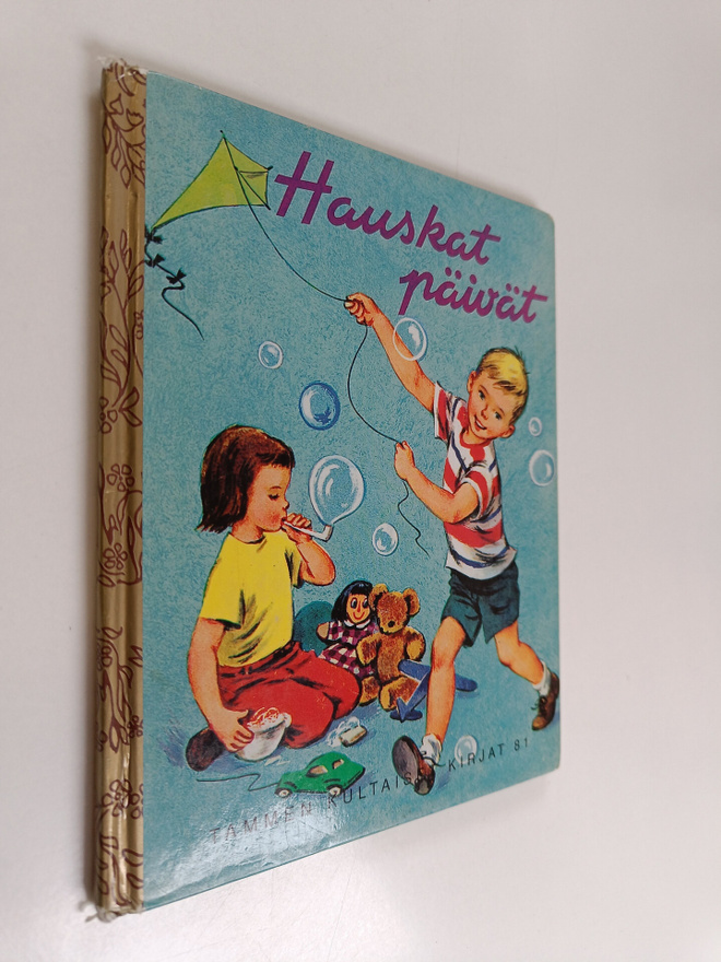 Marjatta Kurenniemi : Hauskat päivät
