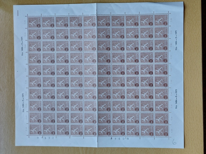 M63 Yleismerkki 0,01 mk arkki  ** ( vaalea liima )