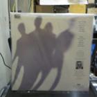 DAVID BOWIE - TIN MACHINE LP 1ST US PRESS EX-/M- - pikkukuva 2
