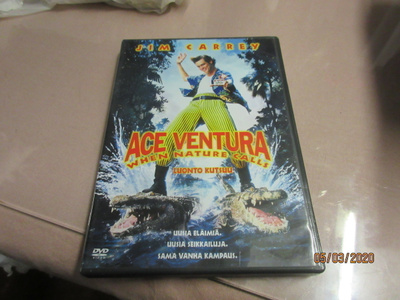 Ace Ventura - Luonto kutsuu (DVD) }