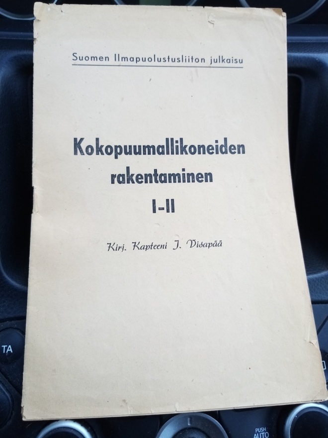 Visapää :  Kokopuumallikoneiden rakentaminen I-II