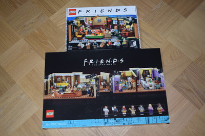 Lego 10292 + Lego 21319 Frendit Friends