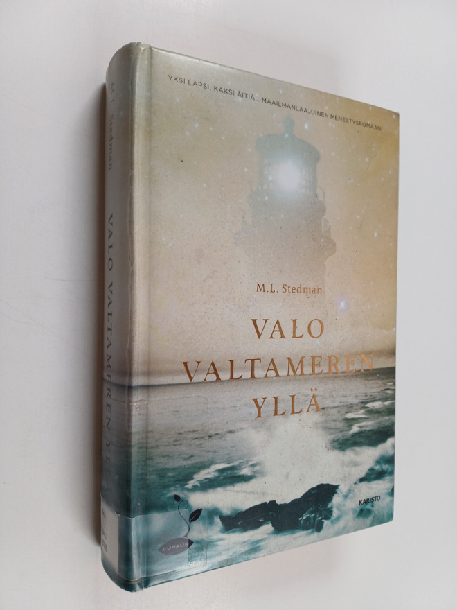 M. L. Stedman : Valo valtameren yllä