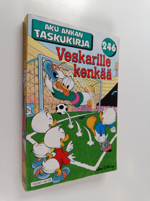Walt Disney : Veskarille kenkää