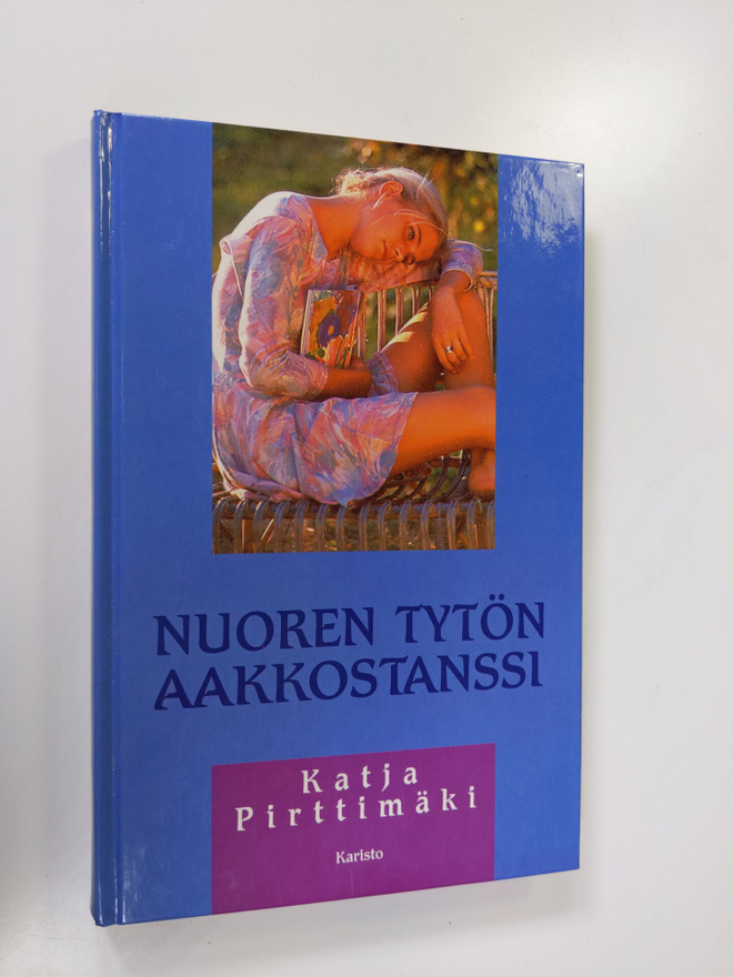 Katja Pirttimäki : Nuoren tytön aakkostanssi