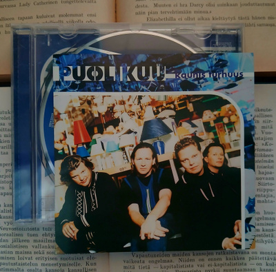 Puolikuu – Kaunis turhuus (CD)