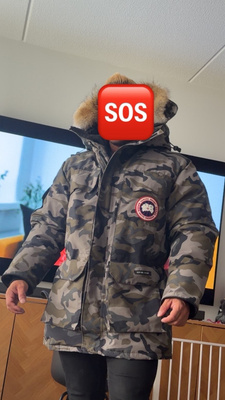 Canada Goose Expedition Parka Camo (Koko: M )