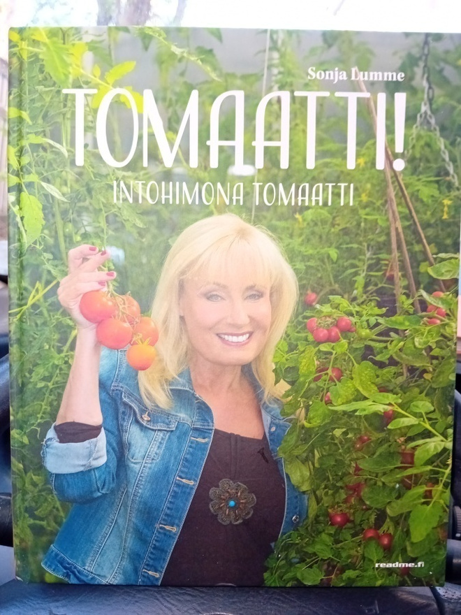 Sonja Lumme : Tomaatti ( SIS POSTIKULU  )