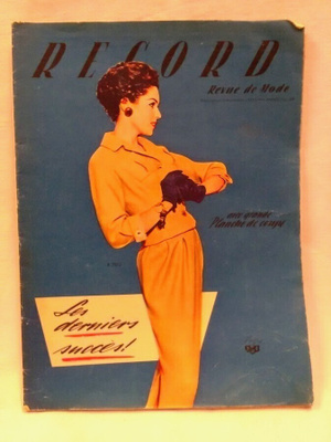 Record Revue de Mode No. 378 muotilehti