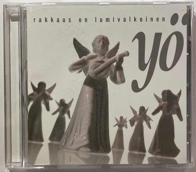 Yö: Rakkaus on lumivalkoinen
