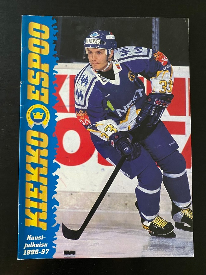 Kiekko-Espoo kausijulkaisu 1996-1997
