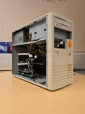 486 DX4 75 MHz retro-PC + ASUS + VLB