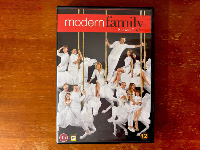 Moderni perhe Modern Family Kausi 7 DVD