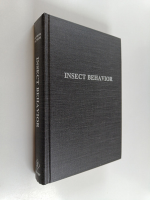 Janice R. Matthews ym. : Insect Behavior