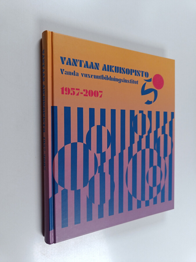 Vantaan aikuisopisto 50 v : 1957-2007