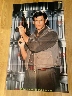 James Bond 007 Pierce Brosnan juliste + The Living Daylights