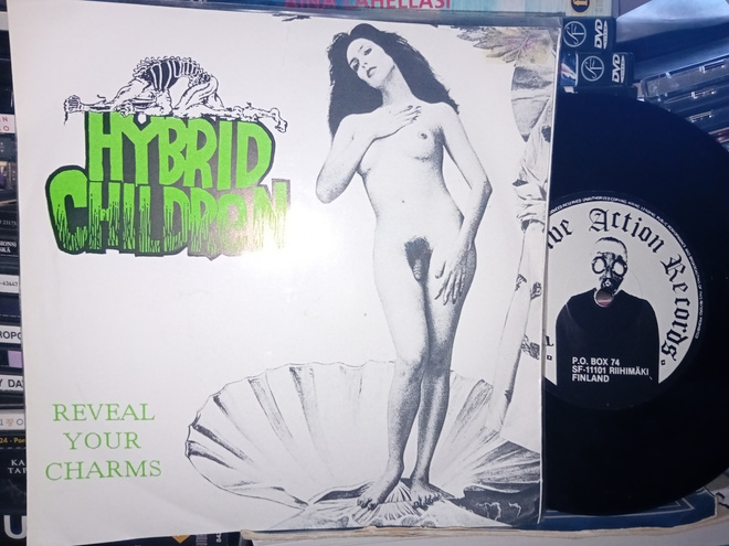 7" single  : Hybrid Children : All covered with red ( SIS PO