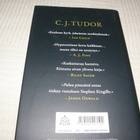 C. J. Tudor Paluu pimeästä -sid - pikkukuva 2