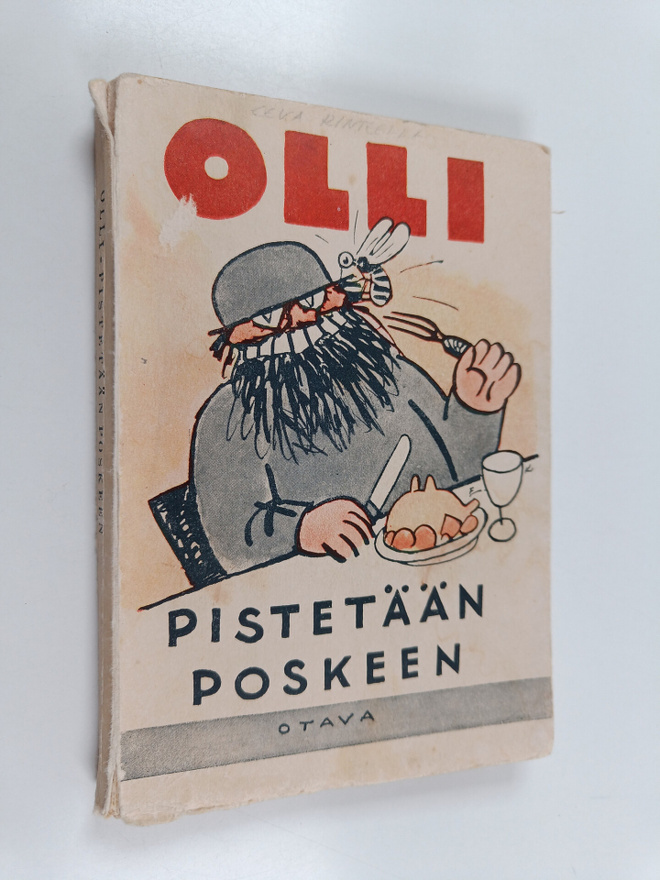Olli : Pistetään poskeen : 46 juttua