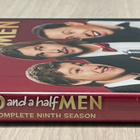 Miehen puolikkaat: Kausi 9 (3DVD) Ashton Kutcher & Jon Cryer - pikkukuva 3