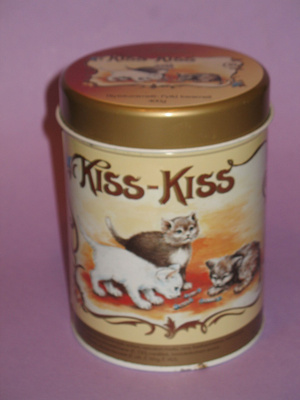 FAZER: Vanha KISS-KISS PELTIPURKKI