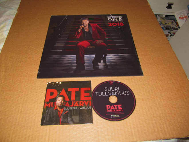 Pate Mustajärvi LP 2018 + PROMO CDRS  Suuri Tulevaisuus MINT