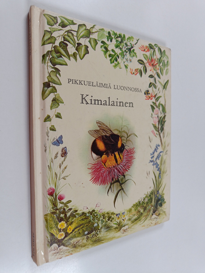 Angela Sheehan : Kimalainen