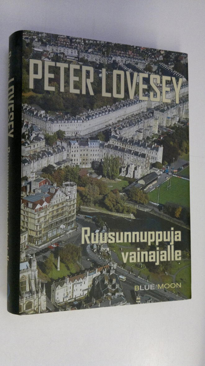 Peter Lovesey : Ruusunnuppuja vainajalle
