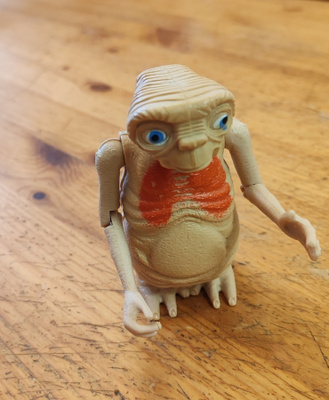 Retro E.T.  (pienempi)