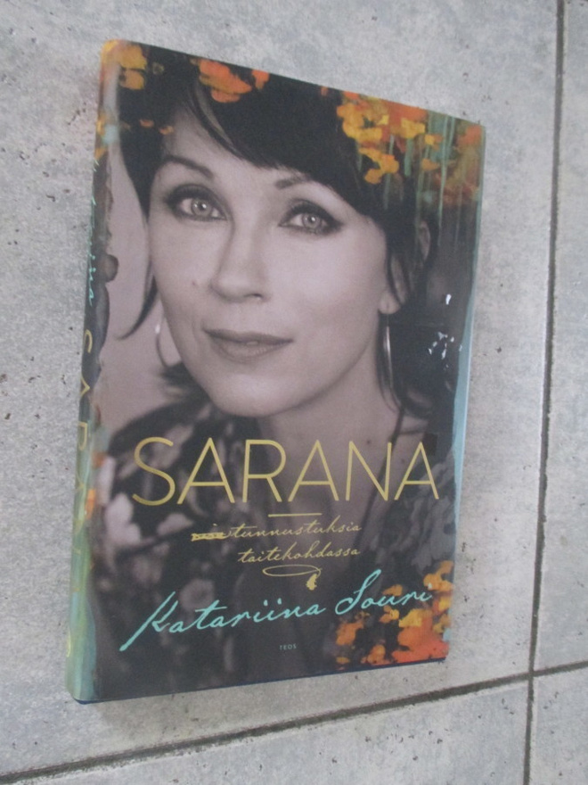 Katariina Souri : Sarana : tunnustuksia taitekohdassa