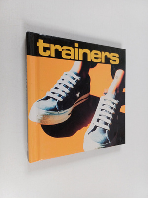 Laura Hodgson : Trainers