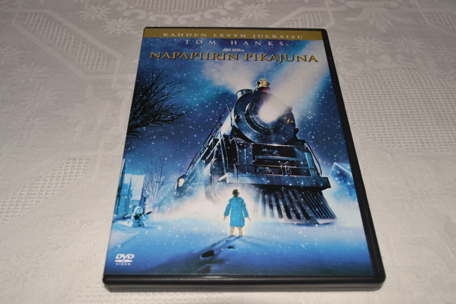 "Napapiirin Pikajuna" Jouluinen animaatio klassikko 2 x DVD