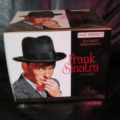 Frank Sinatra 10 CD-Box + Kirjanen