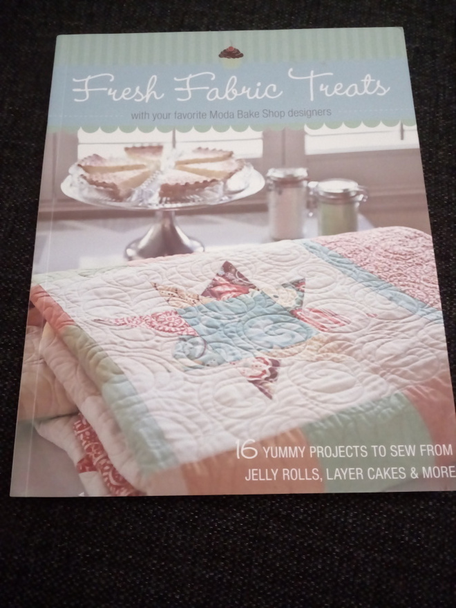 Fresh Fabric Treats tilkkutyö kirja
