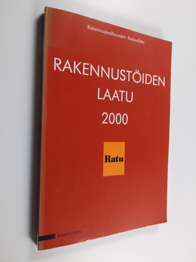 Tarja Pussinen : Rakennustöiden laatu 2000