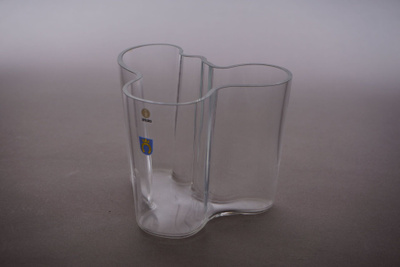 1019. Iittala 'Aalto' maljakko, Alvar Aalto, signeerattu.