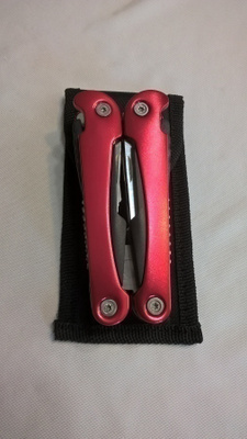 Monitoimipihti 49