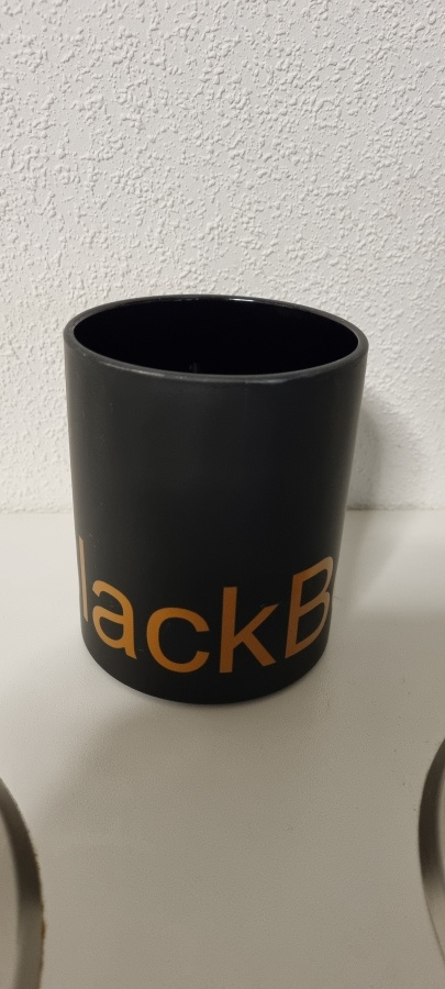 Uudenveroinen BlackBelt Muki
