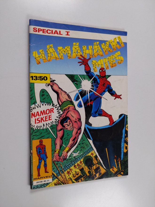 Hämähäkkimies special 1 : Namor iskee