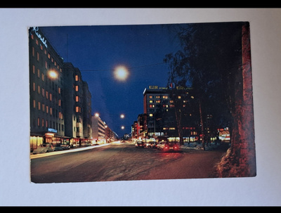 Oulu, Hallituskatu illalla, kulkenut 1978