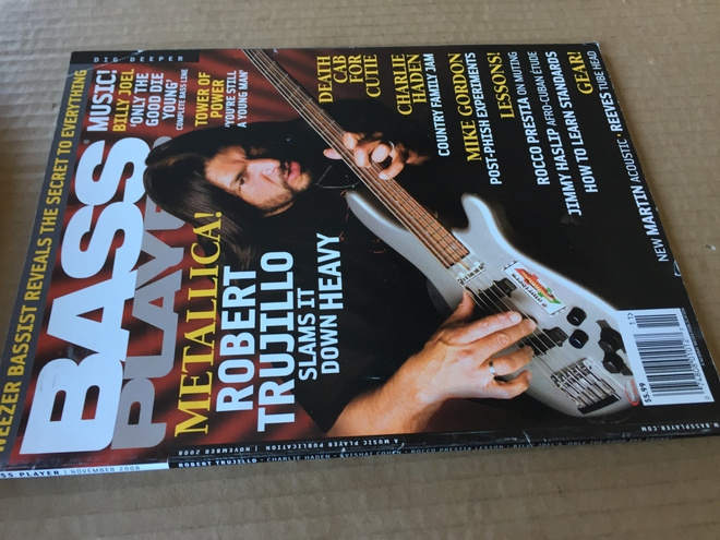 BASS PLAYER MAGAZINE 11/2008 HYVÄ