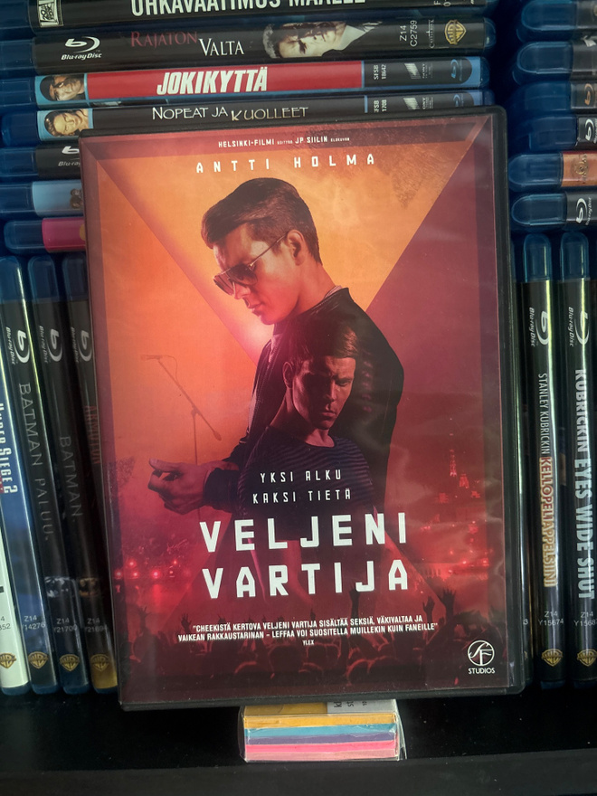 Antti Holma: veljeni vartija (2018) Cheek