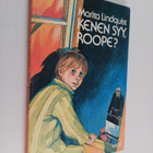 Marita Lindquist : Kenen syy, Roope - pikkukuva 1