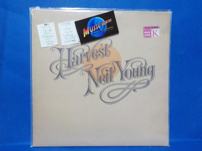 NEIL YOUNG - HARVEST EX- 1ST UK -72 MAR PRESS LP COVER
