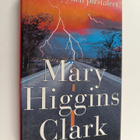 Mary Higgins Clark : Menneisyyden pirstaleet - pikkukuva 1