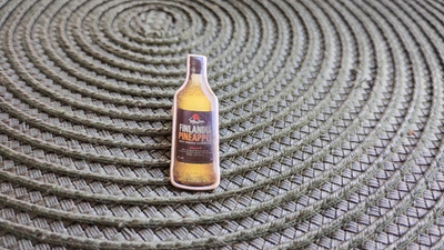 Pinssi Finlandia Pineapple